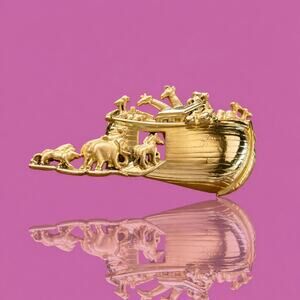 Vintage Noah’s Ark Gold-Tone Brooch, Detailed 3D Animal Figural Pin, Religious